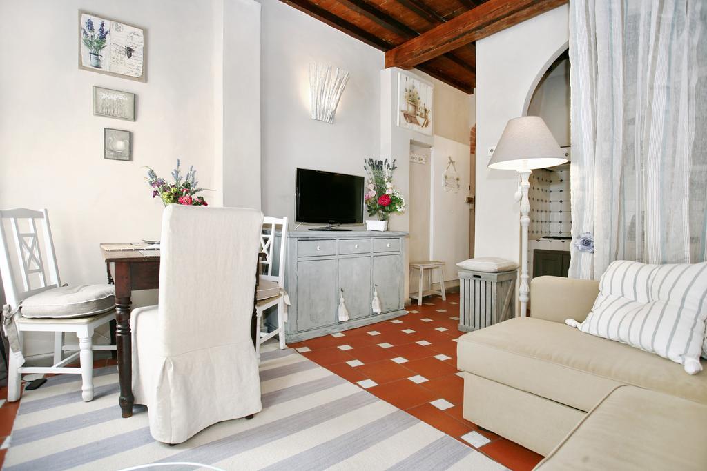 Gina Guest House Φλωρεντία Δωμάτιο φωτογραφία
