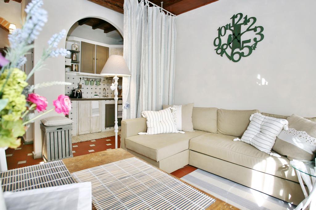 Gina Guest House Φλωρεντία Δωμάτιο φωτογραφία